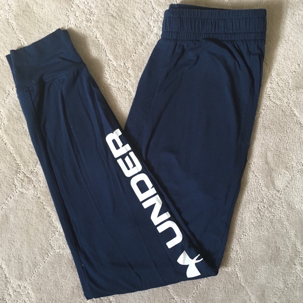 Under Armour navy blue cotton joggers men’s M